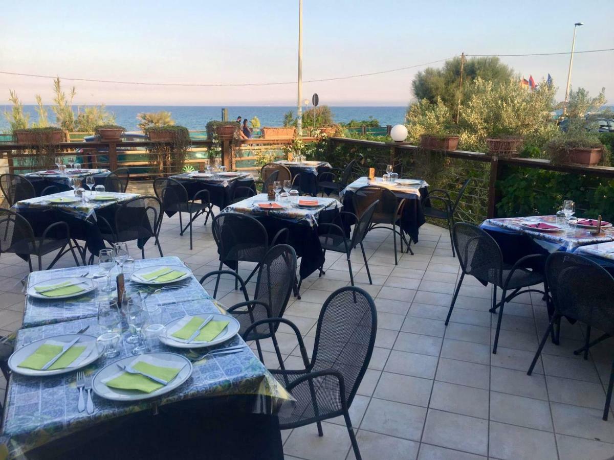 Hotel Jonio Lido di Noto ภายนอก รูปภาพ