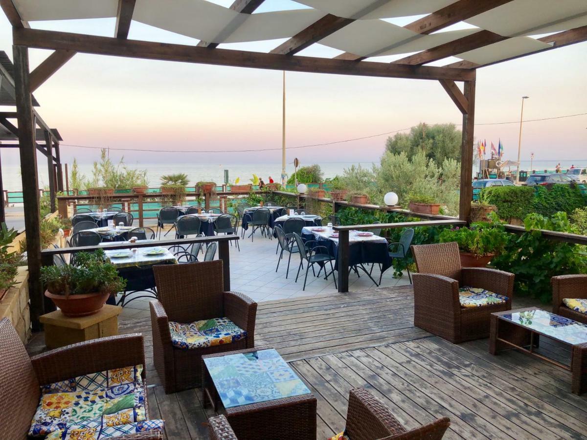 Hotel Jonio Lido di Noto ภายนอก รูปภาพ